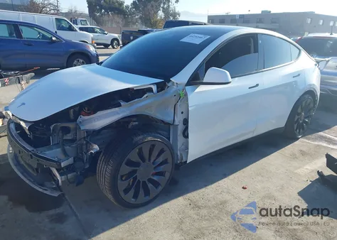 2022 Tesla Model Y Performance Dual Motor All-Wheel Drive from USA, damaged, VIN 7SAYGDEF4NF409231